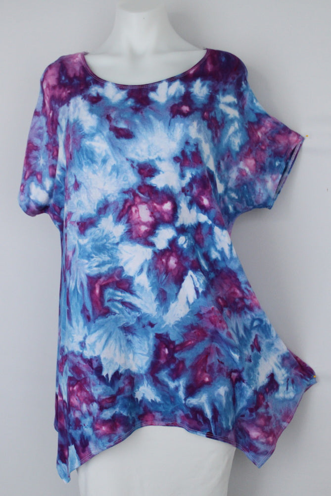 Handkerchief hem tunic - size Medium - Lavender Garden crinkle