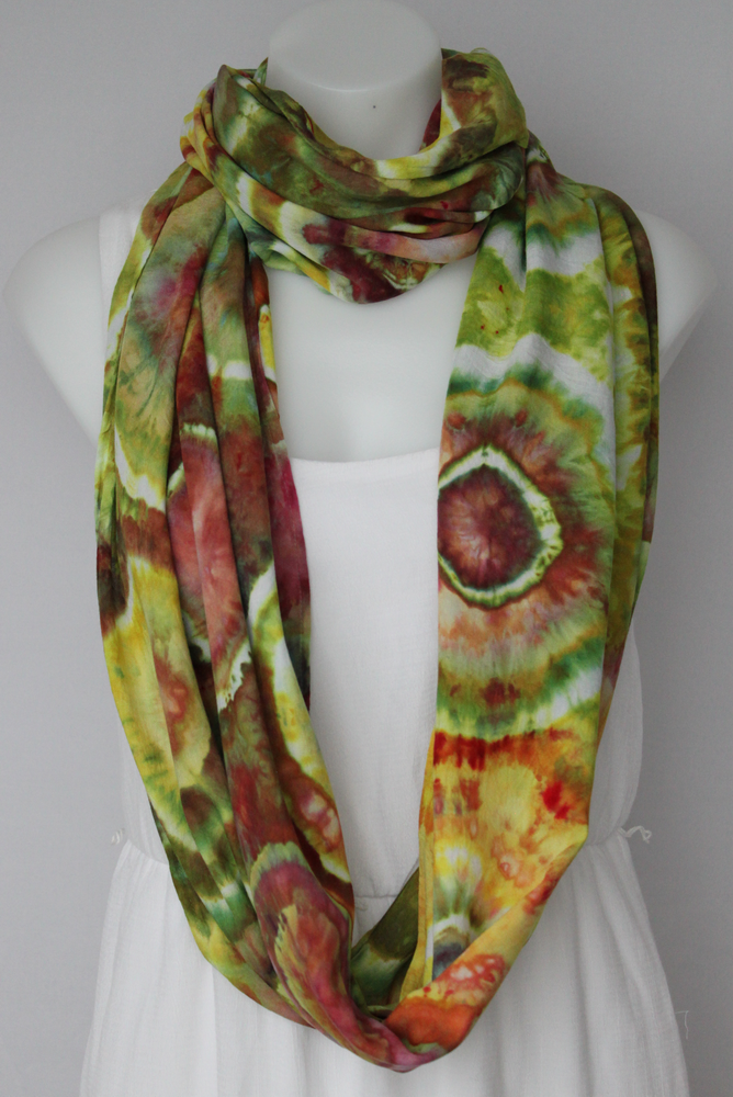 Who loves Spring scarves? I do I do!!