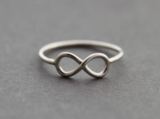 Sterling Silver Infinity Ring - Size 6 US/CANADA