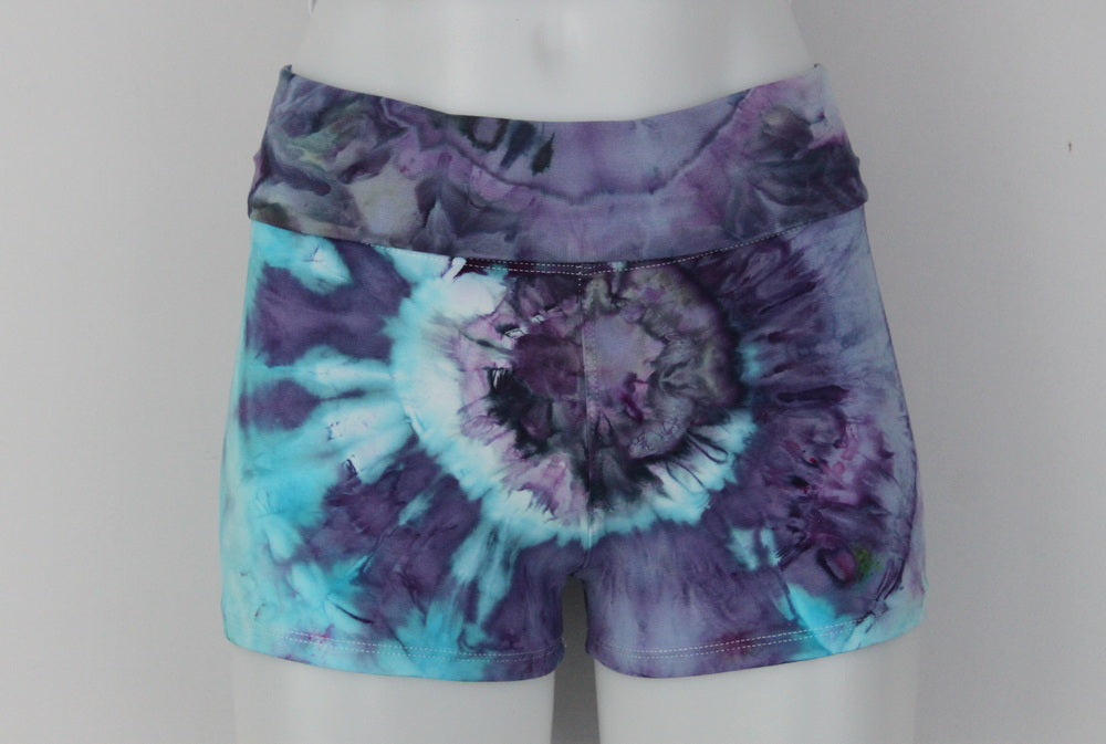 Yoga shorts size Small - Angelica mega eye