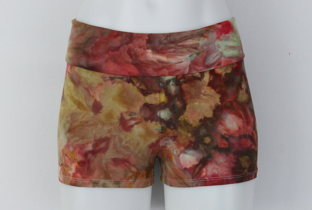 Yoga shorts size Small - Laurie's Gems crinkle