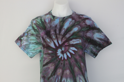 Men's t shirt size Medium - Looking Glass twist