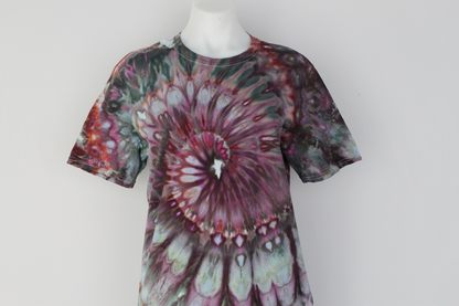 Men's t shirt size Medium - Nebula twist