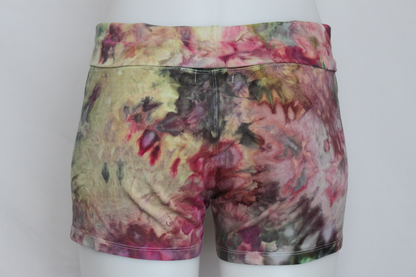 Yoga shorts size Large - Waterlilies crinkle